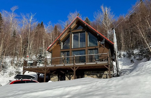 Notre-Dame-Auxiliatrice-de-Buckland Ski Chalet | Chalet Le Buckland