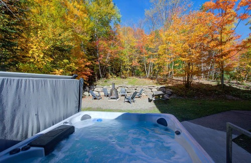 Notre-Dame-Auxiliatrice-de-Buckland House | Gite du Mont du Midi | Ski Chalet with Spa