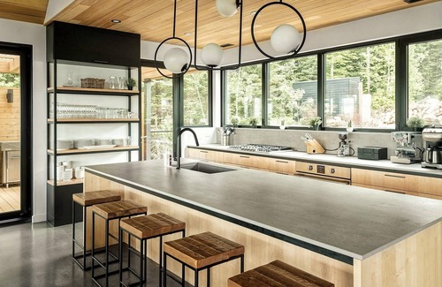 Petite-Riviere-Saint-Francois Cottage | Le Saint-Laurent by Résidences Boutique, minutes from Le Massif de Charlevoix