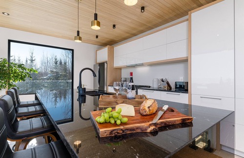 Petite-Riviere-Saint-Francois Ski Chalet | Altéa Charlevoix - luxury villa: spa, pool, billiards, view