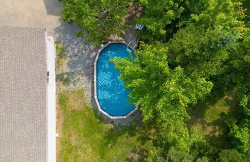 Petite-Riviere-Saint-Francois Condo | Entre Ciel et Fleuve 26S Cozy condo ambiance, Pool