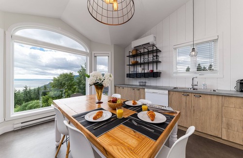 Petite-Riviere-Saint-Francois Condo | Condo 63: Bright Upper Floor with Terrace & BBQfmo