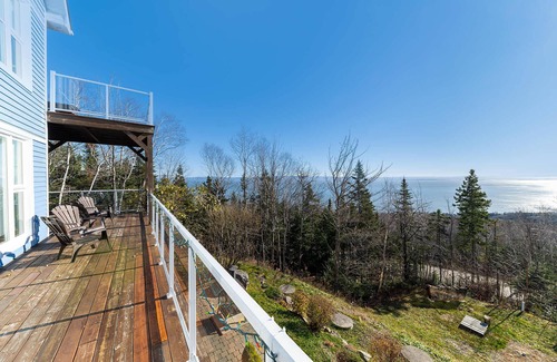 Petite-Riviere-Saint-Francois Ski Chalet | SPA & Mountain View - Condo Lapaix-Ski