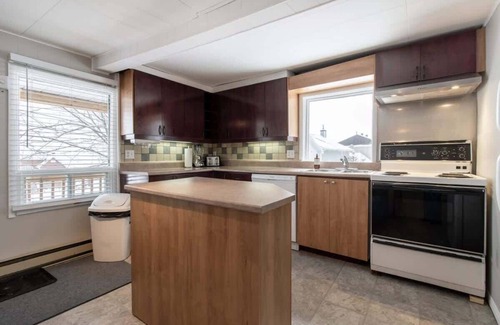 Petite-Riviere-Saint-Francois Ski Chalet | Blanche du Cap A stone's throw from Le Massif in Charlevoix