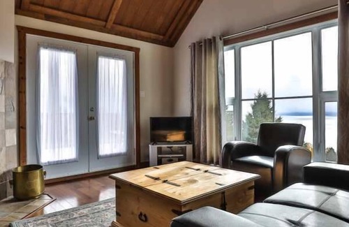 Petite-Riviere-Saint-Francois Condo | Cottage OPUS 121H | Petite-Rivière-St-François