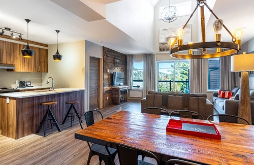 Sainte-Marguerite-du-Lac-Masson Apartment | The Viking Resort & Marina is a resort located in the Laurentians region.