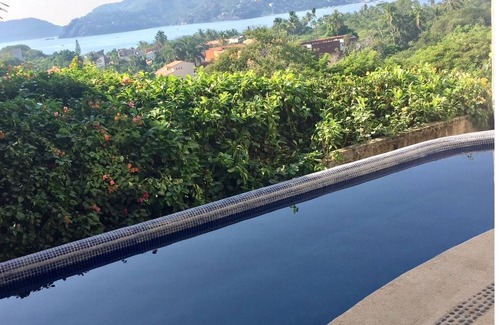 Playa Las Gatas Cabin | Cabaña 1 Playa La Ropa Zihuatanejo