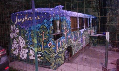 Yala Other | Cabaña Bus LUYHANE