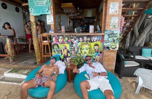 Bocachica Cabin | Cabaña de 2 Pisos Frente al Mar- Isla Barú