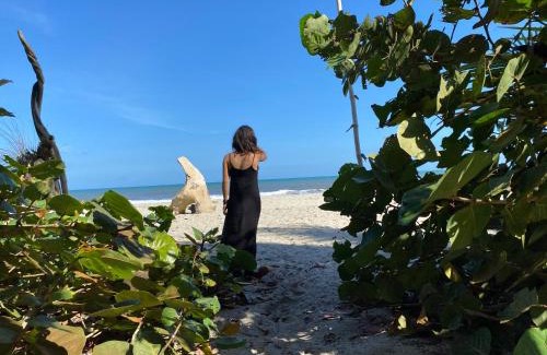 Buritaca House | Cabaña El Icaco, playa privada