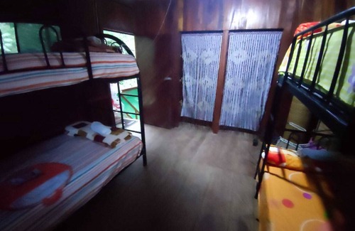 Pueblo Nuevo Cabin | Cabaña Familiar en el Bosque Amazónico. Ideal Para Desconectar de la Tecnología
