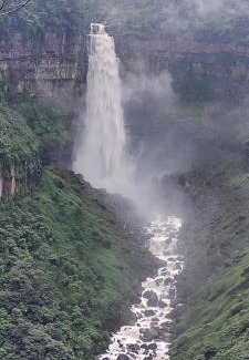 El Colegio Villa | Cabaña La Cascada