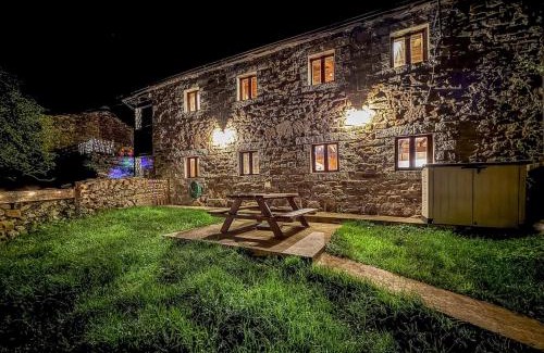 Vega de Pas House | Cabaña La Gurueba, frente rio y cascada