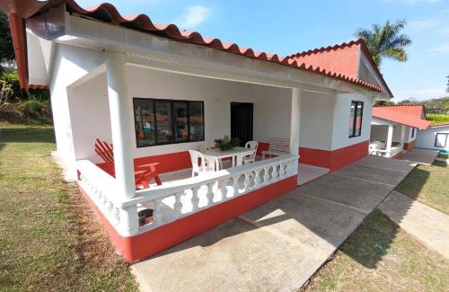 Cerritos Hotel | Cabañas Cafeteras Cerritos