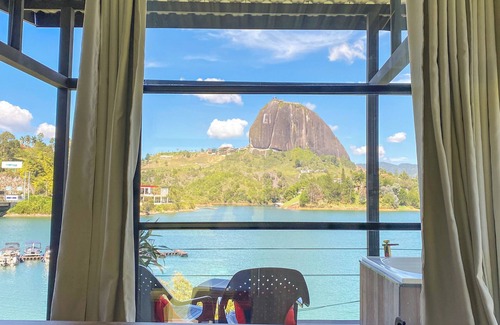 El Tambo Hotel | Cabañas Navegar