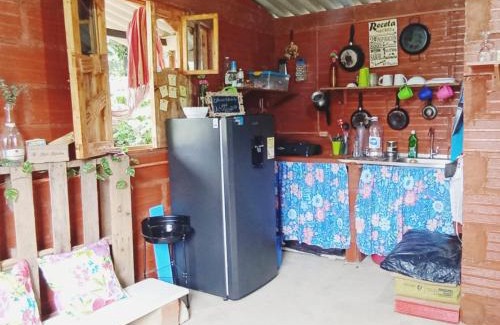 Yolombo House | Cabañas Un lugar Mágico en Cisneros Antioquia