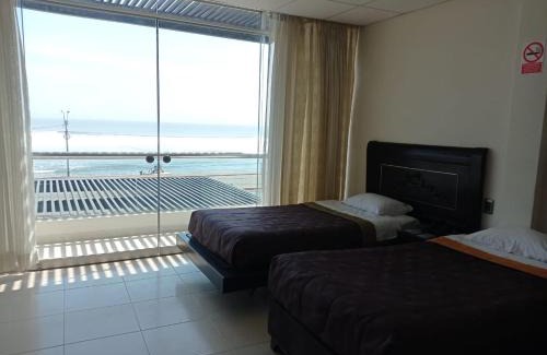 Trujillo Hotel | Caballito de Totora