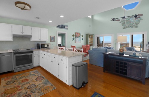 Port St. Joe House | CABANA DEL SOL IS A 2BD/2BA GULF FRONT W/AMAZING VIEWS, 2 SCREEN PORCHES!