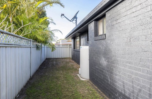 Yamba House | Cabana Feliz Yamba, Pet Friendly Cottage