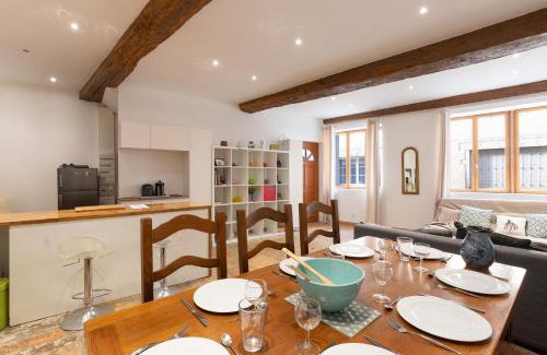 Cluny Apartment | Cabana & Le Grand Historique - Centre-Ville