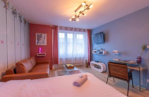 Flace Apartment | Cabana & Miami 70's - Proche Parking et Épicerie