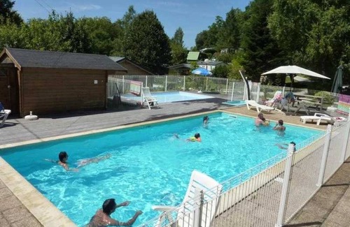 Louvie Juzon Cabin | Cabane 3 étoiles - Piscine - ccbaddb