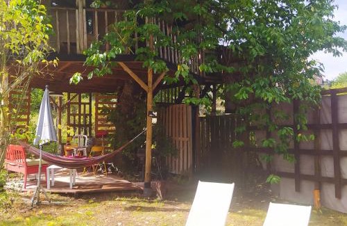 Fumay Other | CABANE CERISE DANS L'ARBRE Etapeboisee