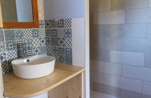 Germaine Cabin | Cabane sur pilotis, in the heart of the Reims mountains