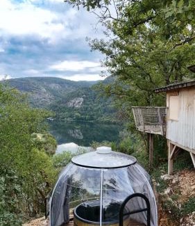 Serrieres-sur-Ain Cabin | Cabanes et Lodges du Belvedere