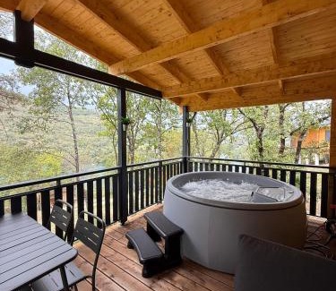 Serrieres-sur-Ain Cabin | Cabanes et Lodges du Belvedere