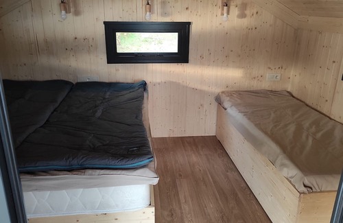 Flayat Ski Chalet | Cabanes Lacustra à L'etang de la Ramade