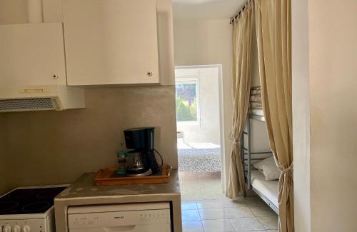 Ensues-la-Redonne House | Cabanon Sur L eau