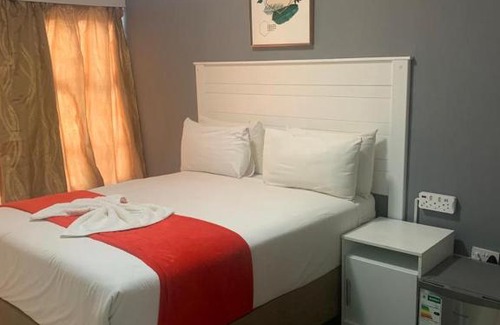 Kasane Bed & Breakfast | Cabin 101 Guest Lodge