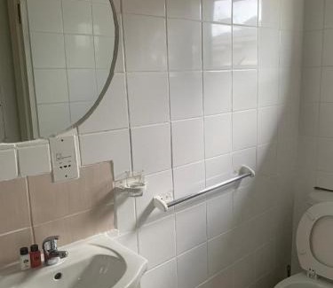 Kasane Bed & Breakfast | Cabin 101 Guest Lodge