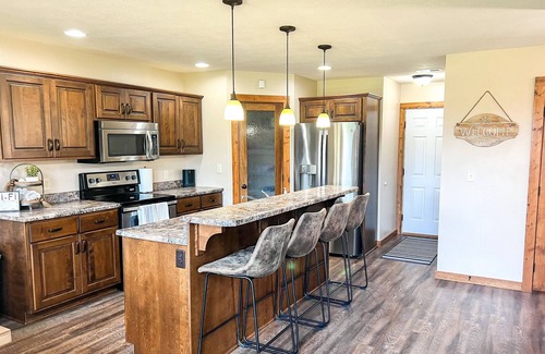 Arnolds Park Cabin | Cabin 148 -Beautiful Okoboji Vacation Rental at Bridges Bay