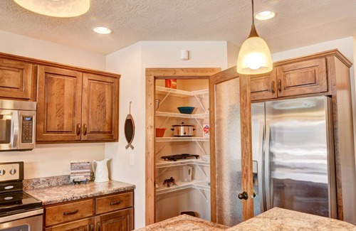 Arnolds Park Cabin | Cabin 148 -Beautiful Okoboji Vacation Rental at Bridges Bay