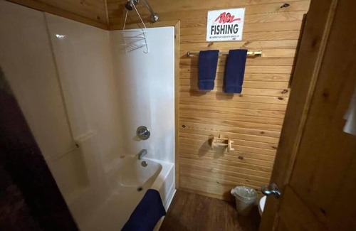 Negreet Cabin | Cabin 15 at Tranquility Bay Resort