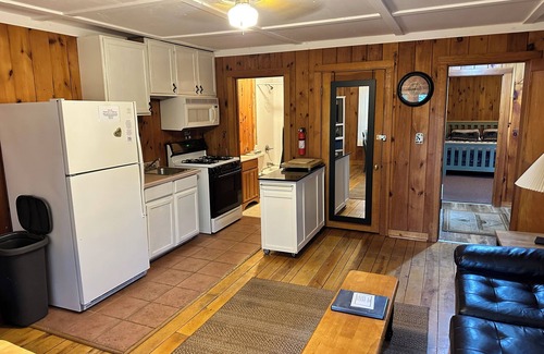 Eagle River Cabin | Cabin 15A by Eagle Waters Resort