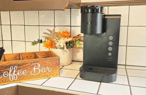 Manitou Springs Cabin | Cabin 19 | 2BR w/Kitchenette Near Downtown