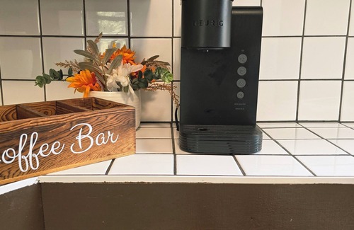 Manitou Springs Cabin | Cabin 19 | 2BR w/Kitchenette Near Downtown