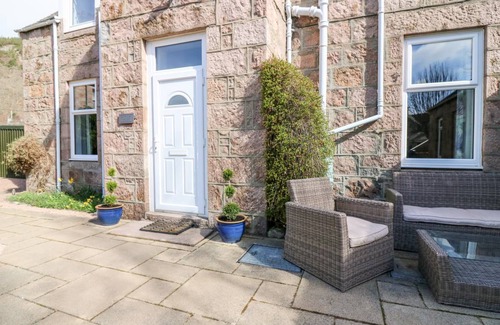 Ballater Cottage | Cabin ∙ 2 bedrooms ∙ 4 guests