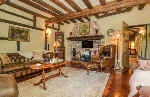 Weybread Cottage | Cabin ∙ 2 bedrooms ∙ 4 guests