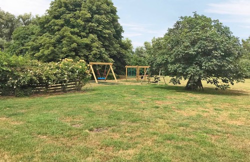 Littleport Cottage | Cabin ∙ 2 bedrooms ∙ 4 guests