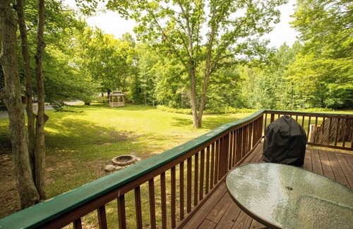Gaylord House | Cabin 2307 - Cozy Log Cabin within Private Resort