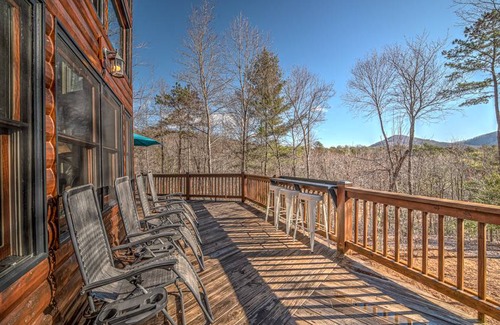 Morganton Cabin | Cabin ∙ 3 bedrooms ∙ 9 guests