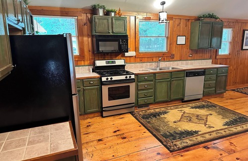 Eagle River Cabin | Cabin 3 by Eagle Waters Resort