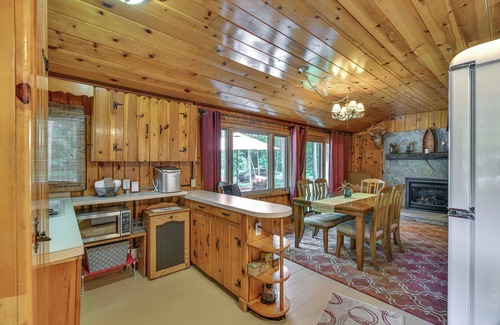 Kalkaska Cabin | Cabin 600' to Manistee Lake Private Shared Access