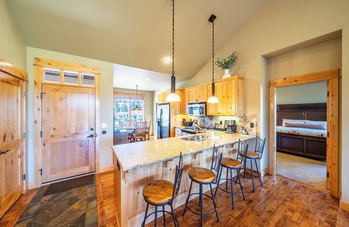 Powell Butte Cabin | Cabin 75 Brasada Ranch+ Hot Tub and Golf