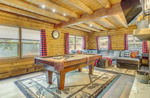 Crestline House | Cabin about 1 Mi to Lake Gregory and Hiking!