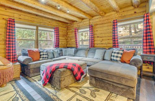 Crestline House | Cabin about 1 Mi to Lake Gregory and Hiking!